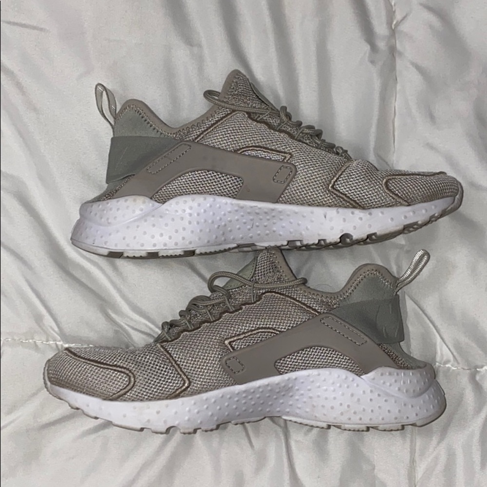 Nike Huarache sneakers